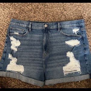 So Vintage Stretch Mom Shorts